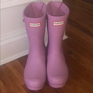 BRAND NEW NEVER WORN HUNTERS!